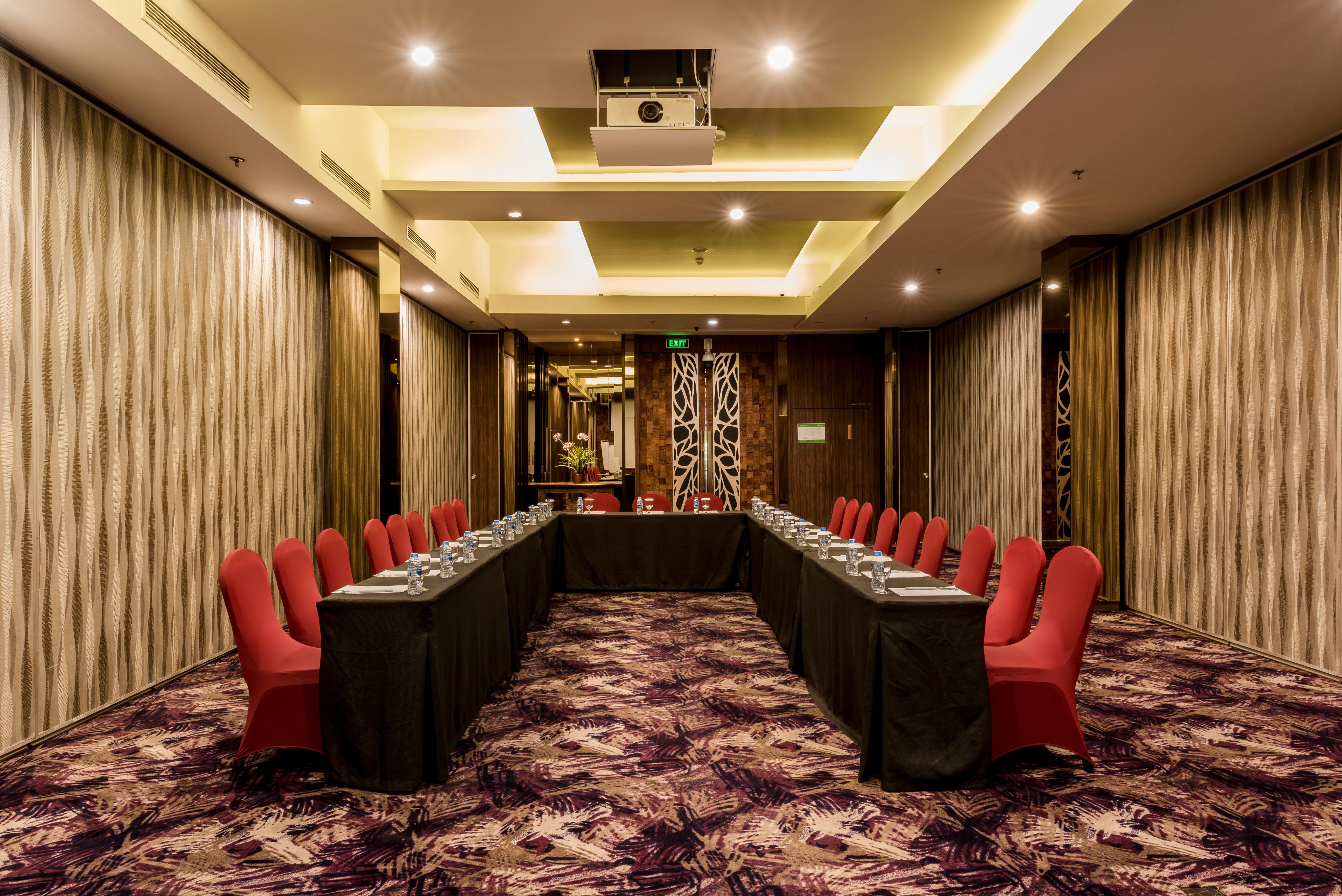Holiday Inn Cikarang Jababeka By Ihg Exterior foto