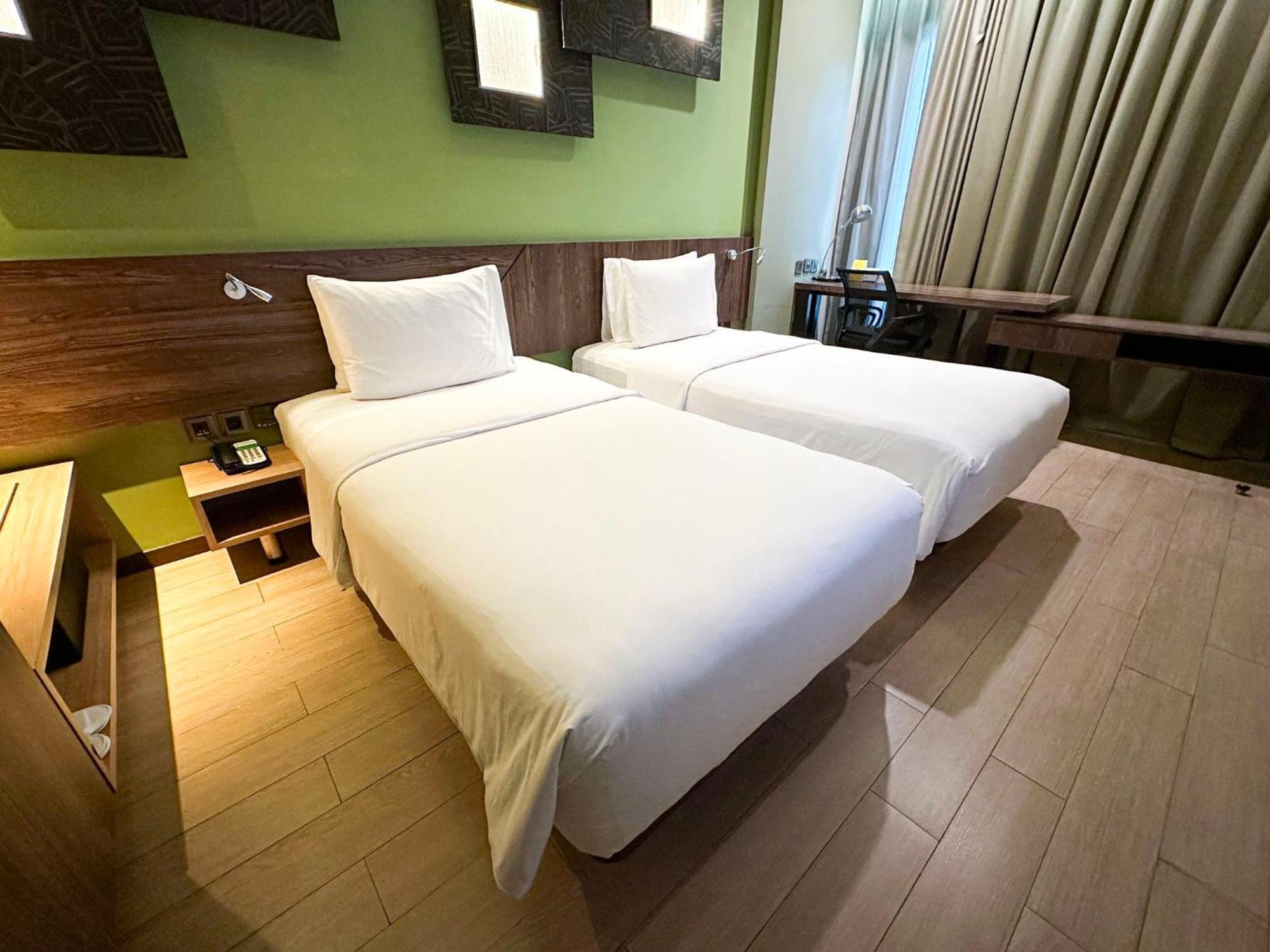 Holiday Inn Cikarang Jababeka By Ihg Exterior foto